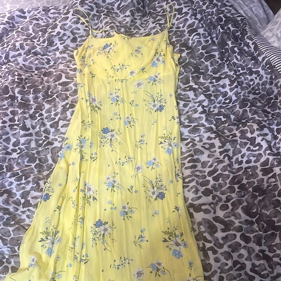 Yellow floral dress from ASOS, never worn - Picture 3 of 8